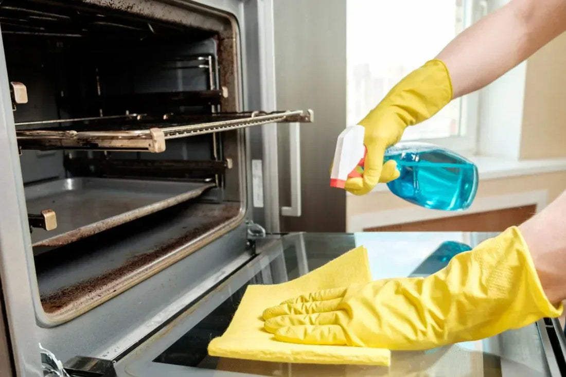 easy way to clean microwave