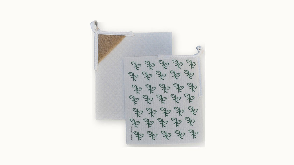 Giro Swedish dishcloth pair with sisal scouring corner on clean warm white background